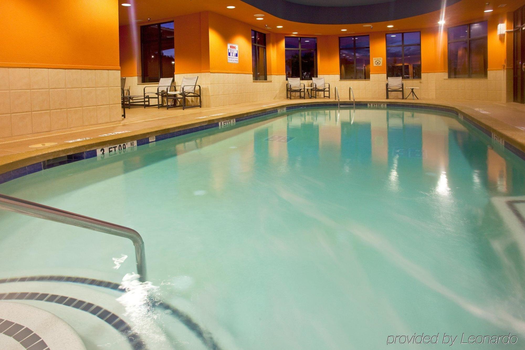 Holiday Inn Hotel & Suites Stockbridge-Atlanta I-75 By Ihg Экстерьер фото