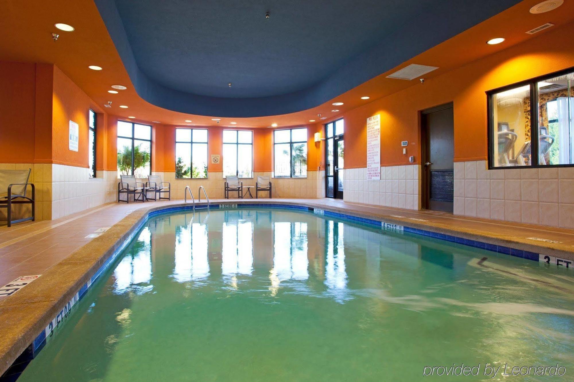 Holiday Inn Hotel & Suites Stockbridge-Atlanta I-75 By Ihg Экстерьер фото